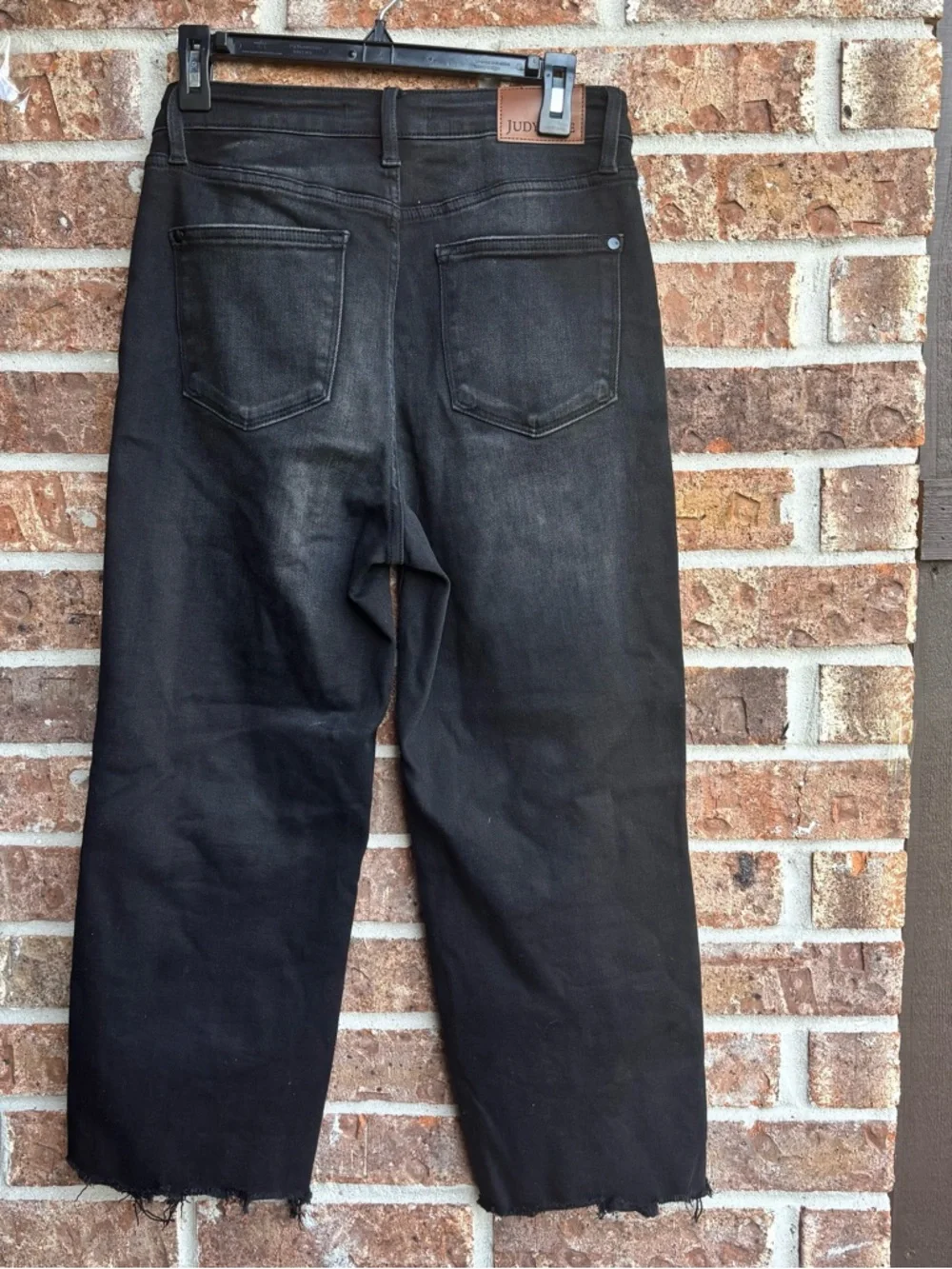 Judy Blue Black Wash High-Rise Wide Leg Crop Jeans - Picture 5 of 6